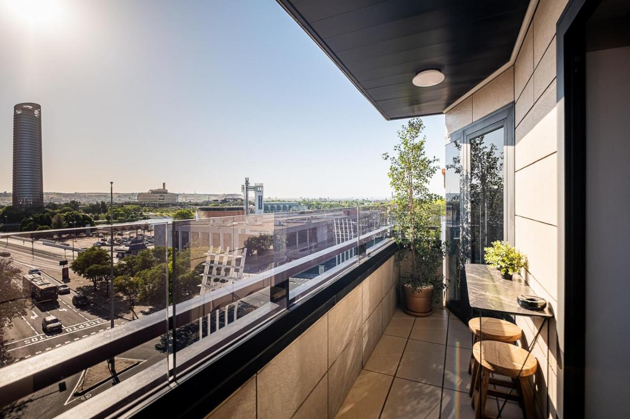 On Suites Sevilla Apartments Designed For Adults Dış mekan fotoğraf