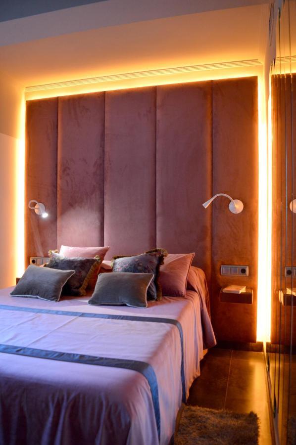 On Suites Sevilla Apartments Designed For Adults Dış mekan fotoğraf