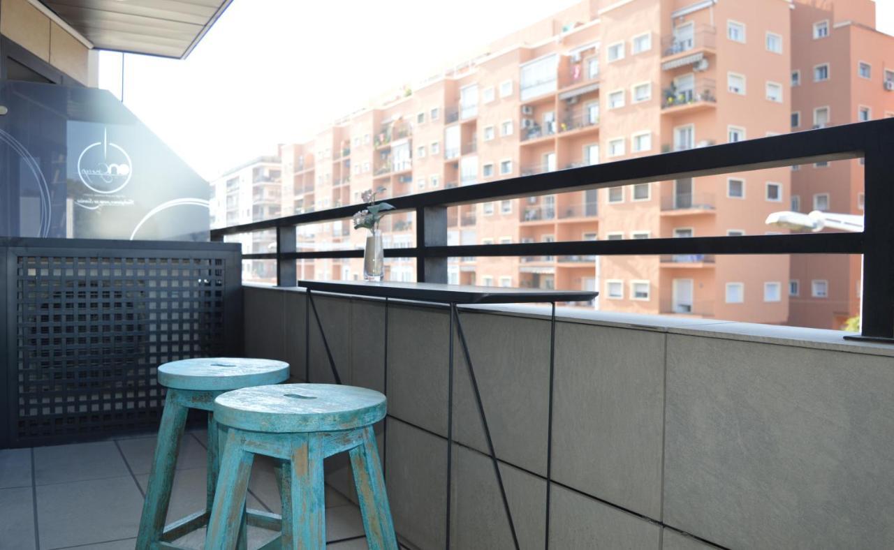 On Suites Sevilla Apartments Designed For Adults Dış mekan fotoğraf