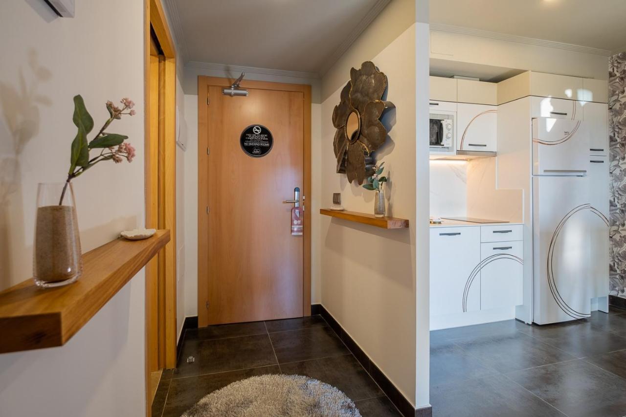 On Suites Sevilla Apartments Designed For Adults Dış mekan fotoğraf