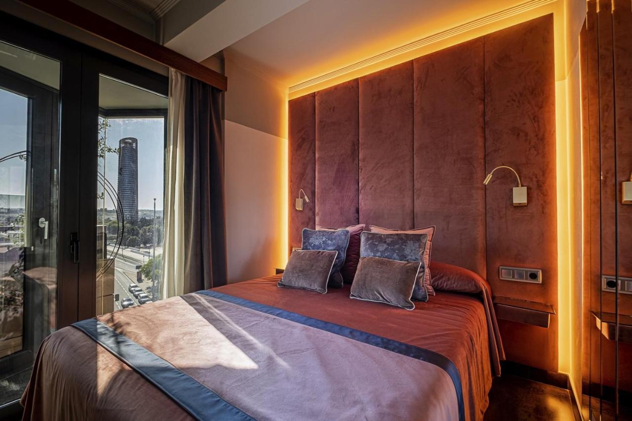 On Suites Sevilla Apartments Designed For Adults Dış mekan fotoğraf